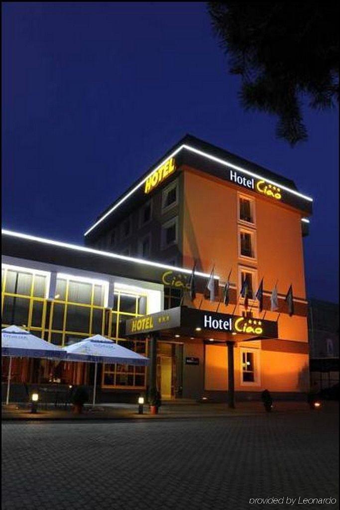 Hotel Ciao Тыргу-Муреш Экстерьер фото