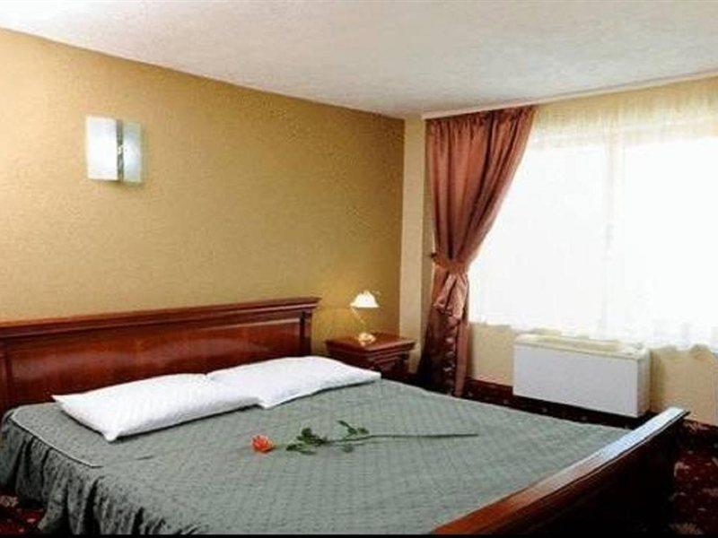 Hotel Ciao Тыргу-Муреш Экстерьер фото