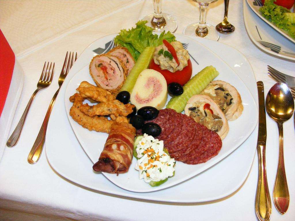 Hotel Ciao Тыргу-Муреш Ресторан фото